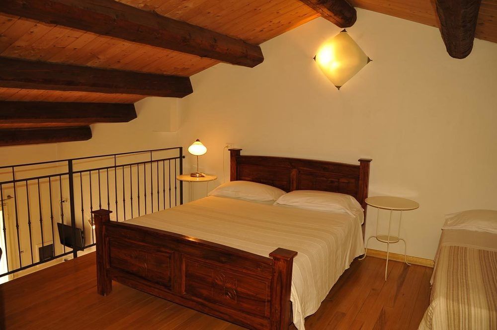 Caterina Residence Фаенца Екстер'єр фото